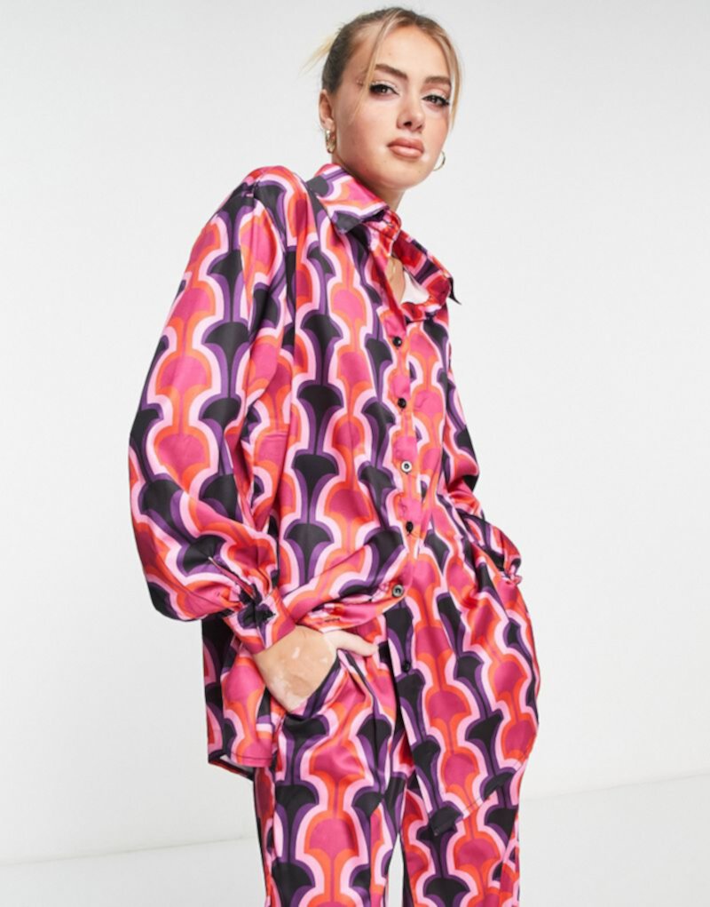 Рубашка оверсайз In The Style с розовым геопринтом — часть комплекта In The Style