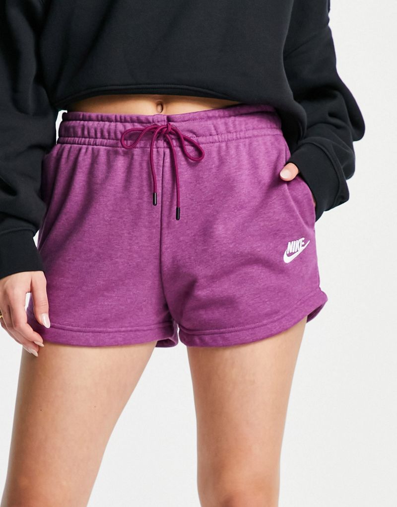 Где найти фиолетовые шорты. Shorts Nike Fleece. Шорты найк фиолетовые. Nike шорты фиолетовые. Purple short Nike.