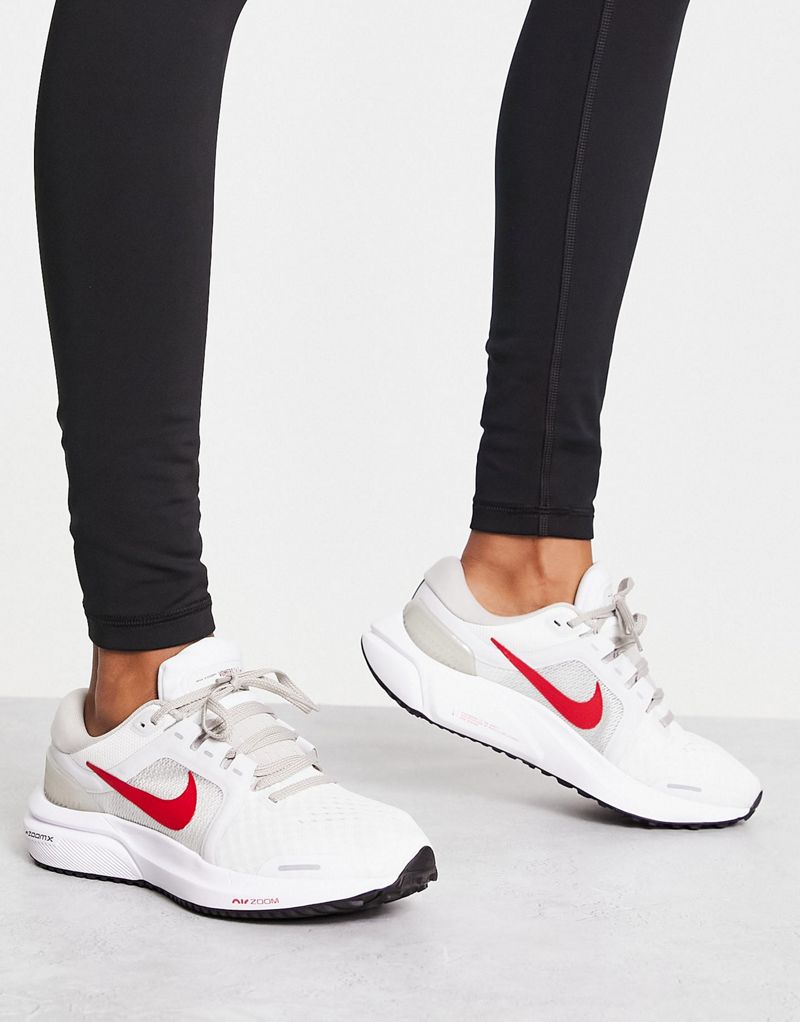 Женские кроссовки для бега Nike Air Zoom Vomero 16 в белом цвете Nike