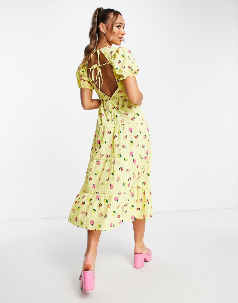 Ярусное платье миди с открытой спиной и принтом лимонных фруктов Neon Rose Neon Rose