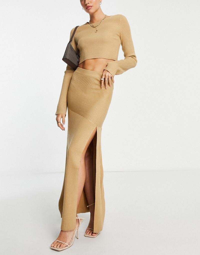 Светло-коричневая трикотажная юбка миди с разрезом до бедер Pretty Lavish - часть комплекта Pretty Lavish
