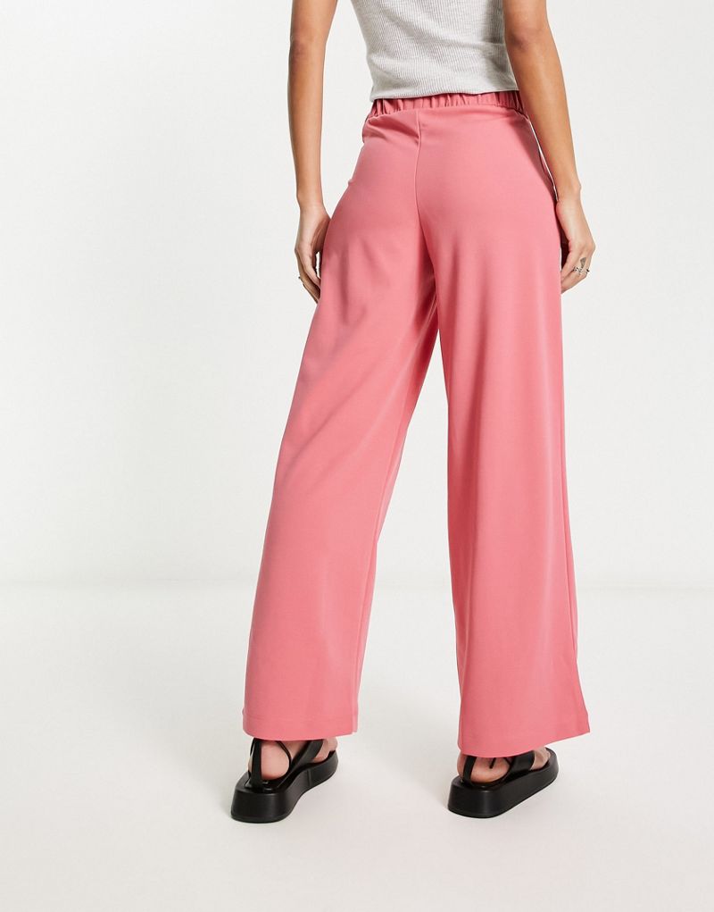 Розовые широкие брюки для папы с пуговицами JDY — часть комплекта JDY