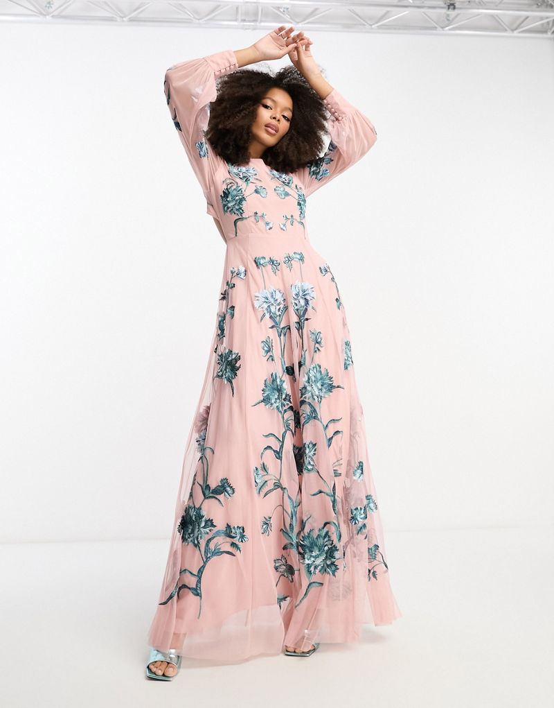 Женское макси платье ASOS EDITION с расшитыми цветами и открытой спиной в светло-розовом цвете ASOS EDITION