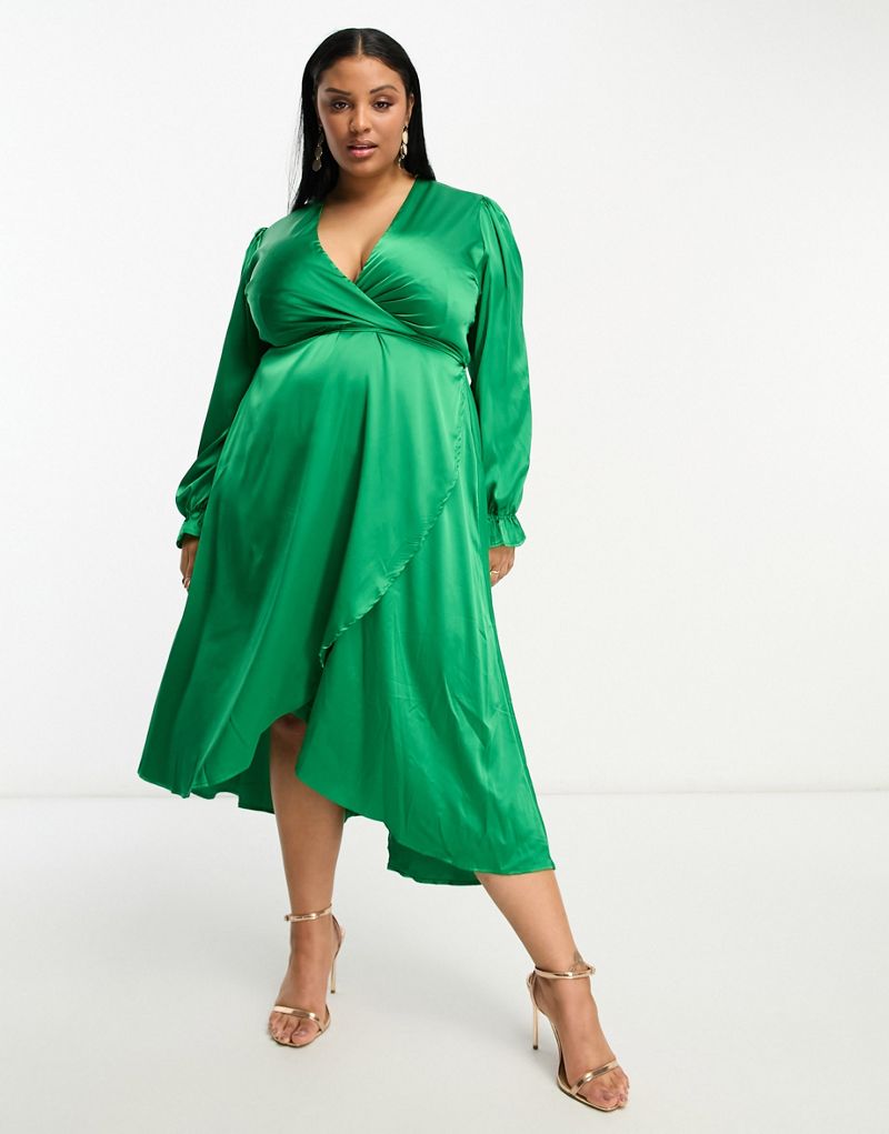 Зеленое атласное платье с запахом и длинными рукавами AX Paris Plus AX Paris