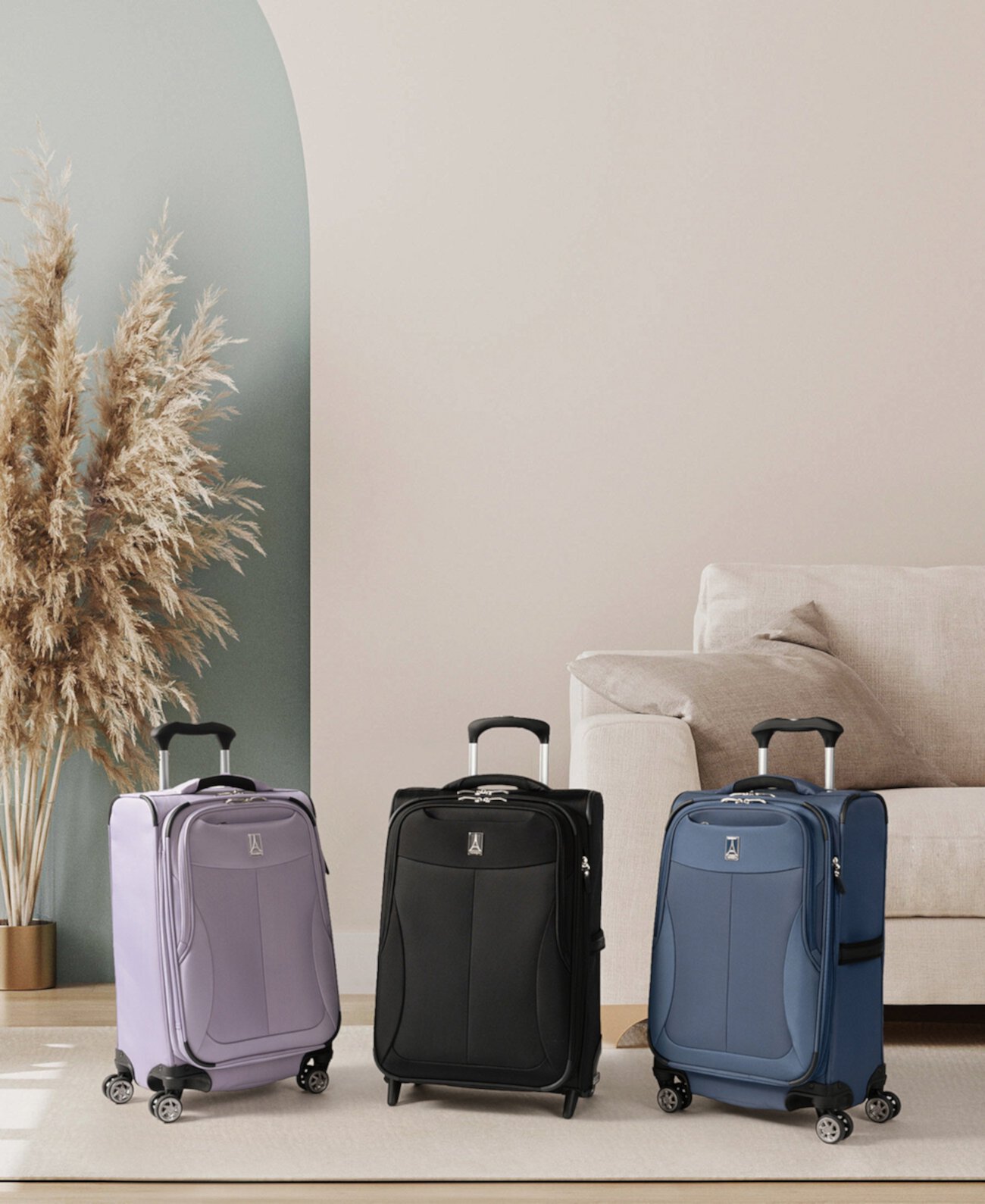 WalkAbout 6 Large Check-In Expandable Spinner Travelpro