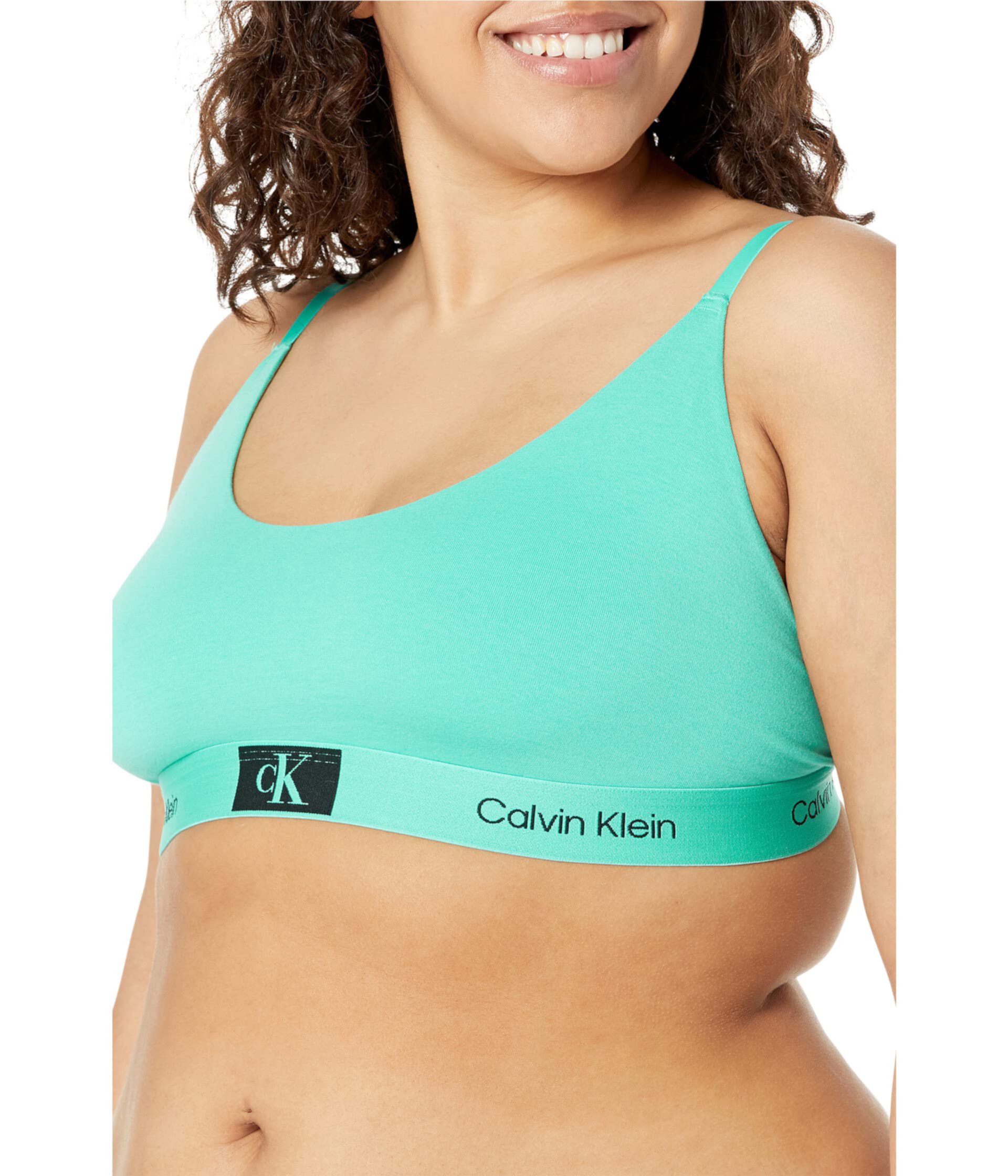 Бралетт Plus Size 1996 из хлопка без подкладки от Calvin Klein, 69% хлопка и 21% переработанного хлопка Calvin Klein