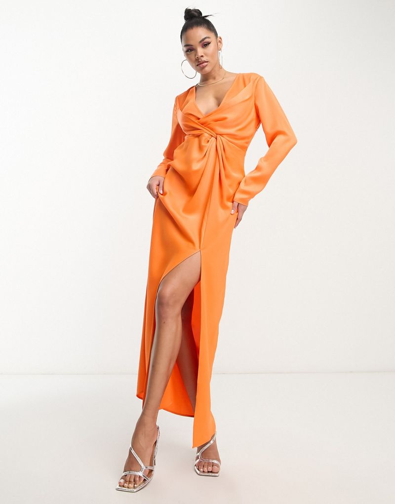 Атласное платье макси с глубоким вырезом спереди Something New x Klara Hellqvist оранжевого заката Something New