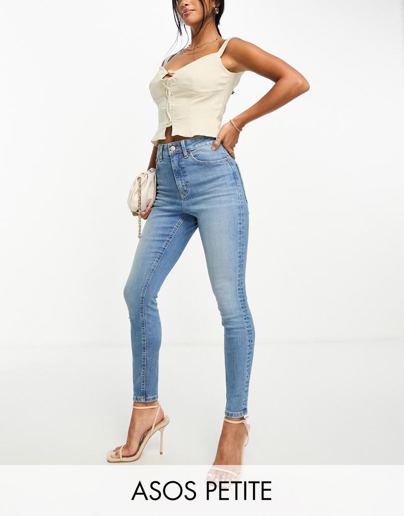 Женские Джинсы ASOS Petite Ultimate Skinny в светло-синем цвете ASOS Petite