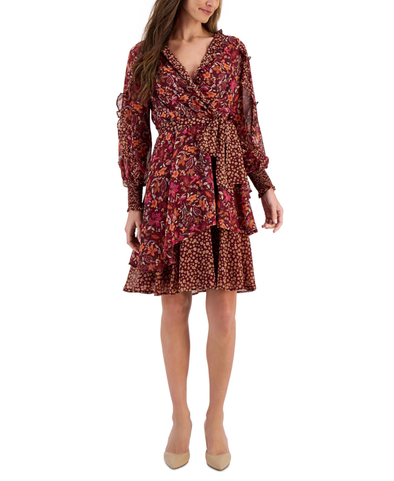 Миниатюрное многоярусное шифоновое платье с искусственным запахом и цветочным принтом, с оборками на рукавах Tahari