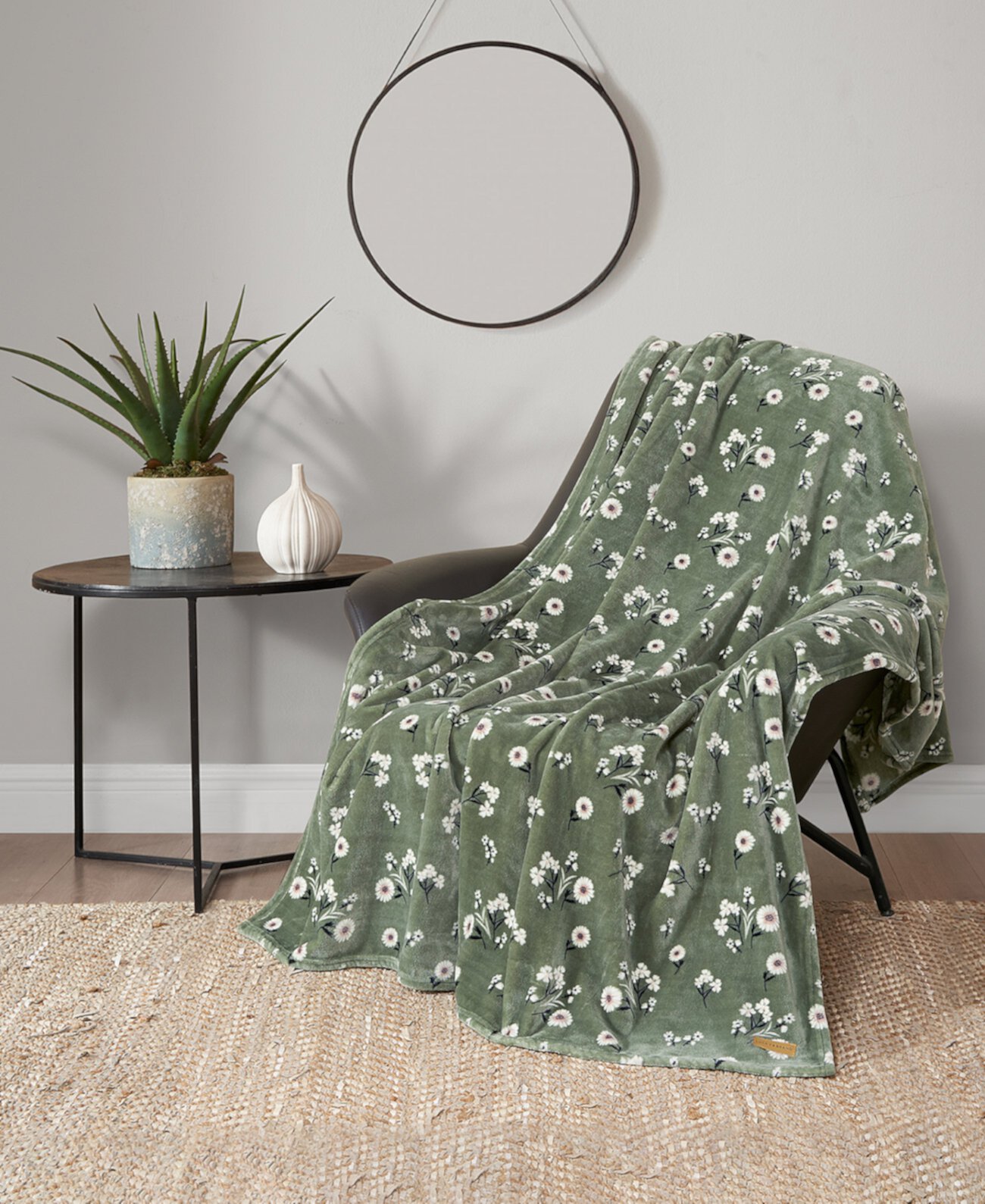 Daisy Floral Cozy Plush Throw Blanket, 50" x 70" Lucky Brand