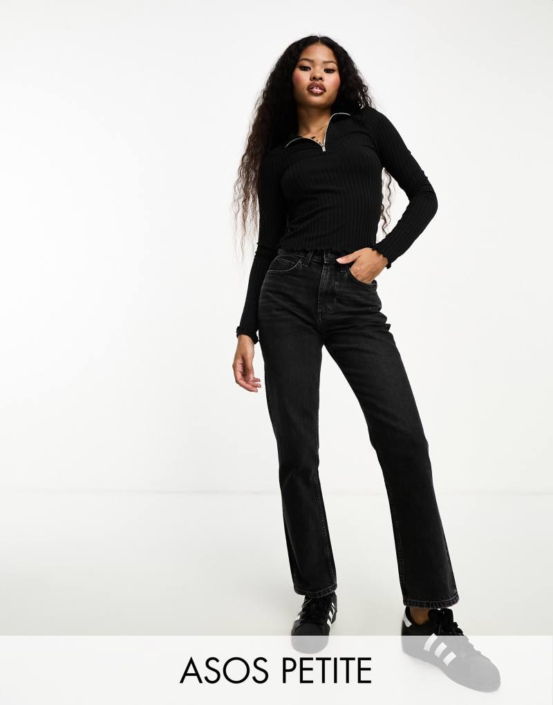 Женские Джинсы ASOS Petite 90s Straight в Изношенном Черном ASOS Petite