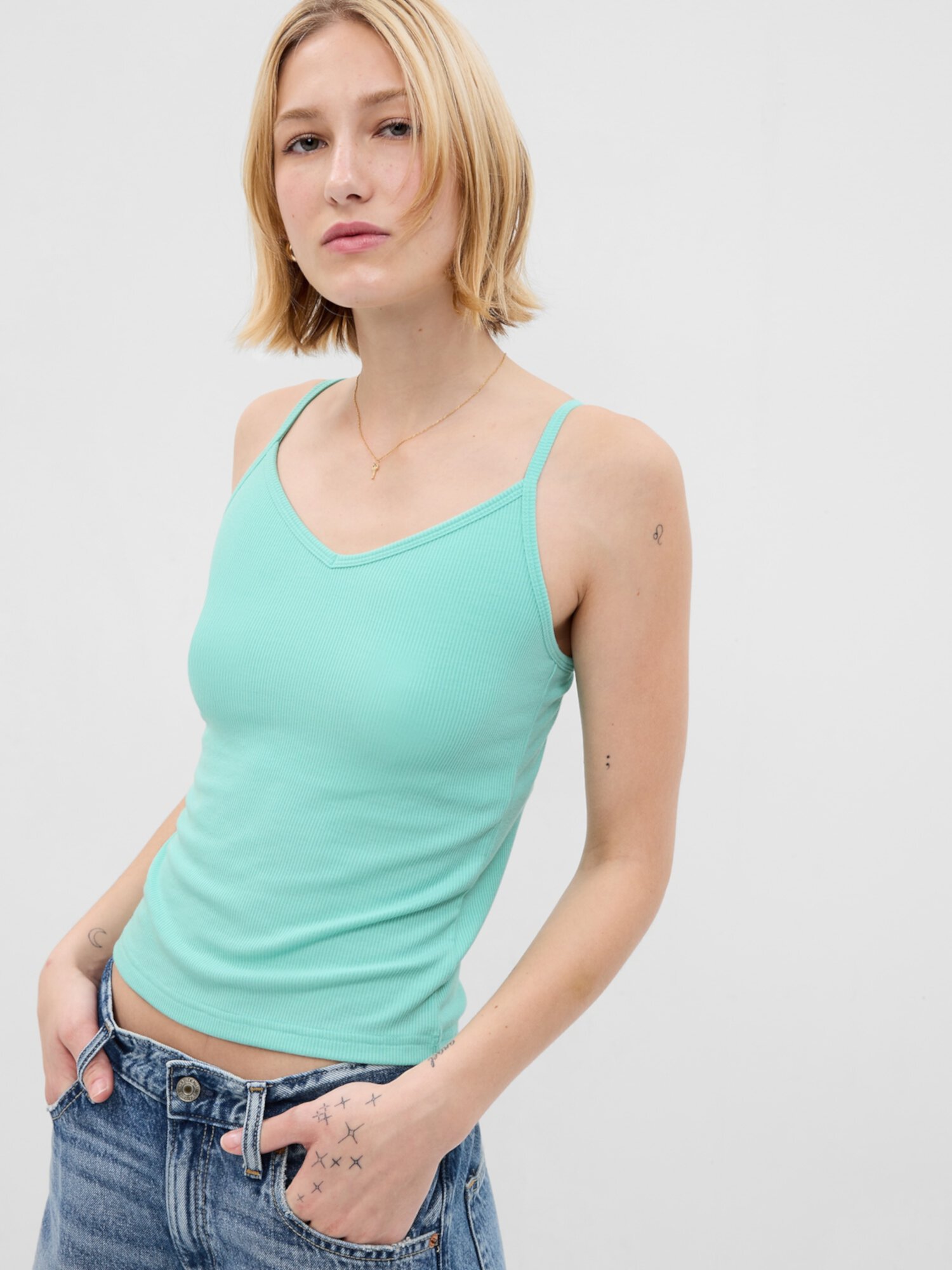 Gap shelf shop bra tank