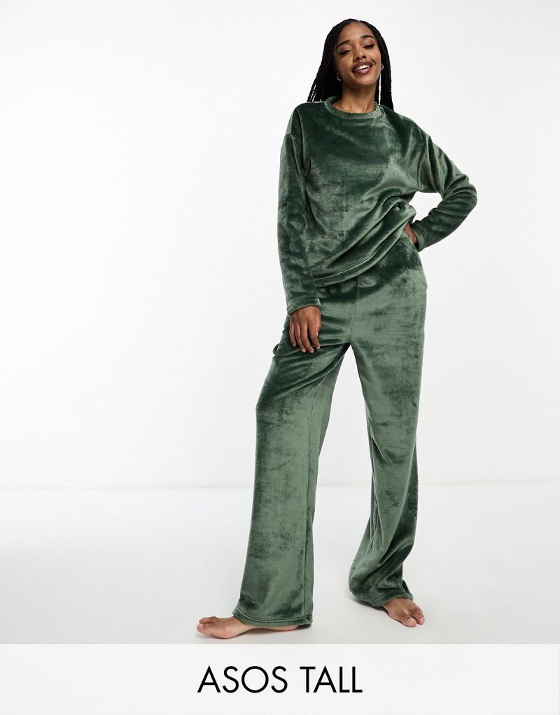 Эксклюзивный комплект из супермягкого флисового свитшота и спортивных штанов зеленого цвета ASOS DESIGN Tall ASOS Tall