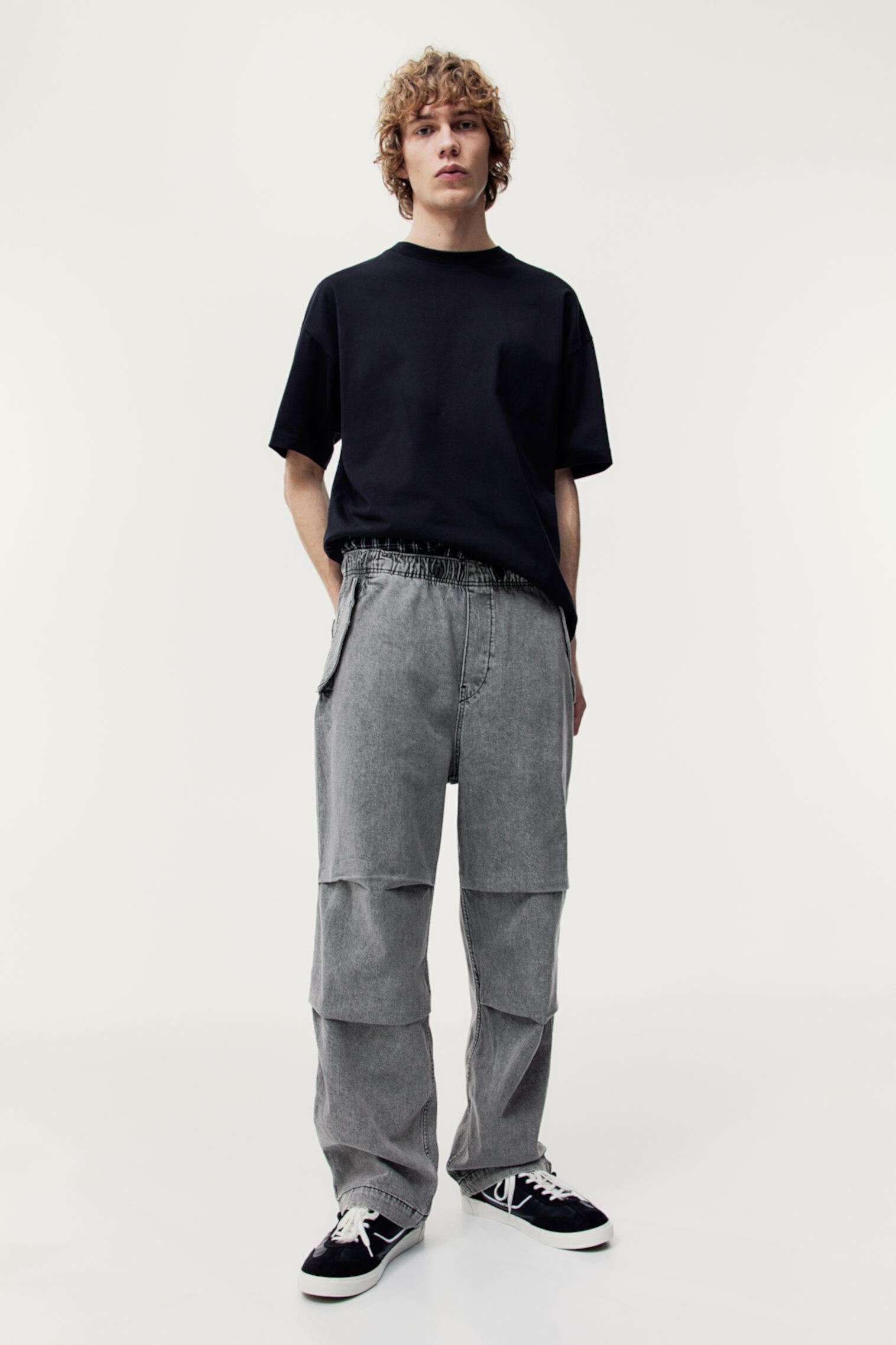 Мужские Широкие джинсы H&M Loose Fit Parachute Pants H&M