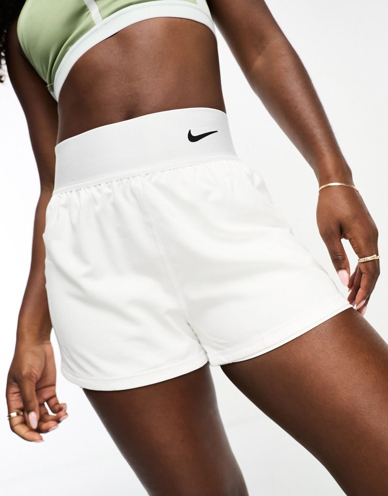  Мужские шорты Nike Tennis Dri-Fit Advantage белого цвета Nike