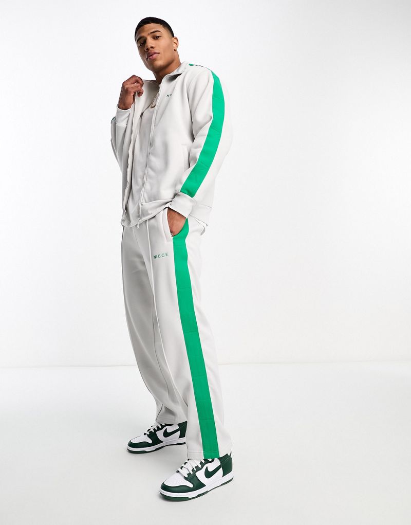 Серые бретонские спортивные штаны Nicce с зеленой полоской - часть комплекта Nicce