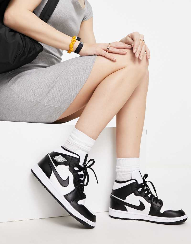 Женские Повседневные кроссовки Nike Air Jordan 1 Mid Nike