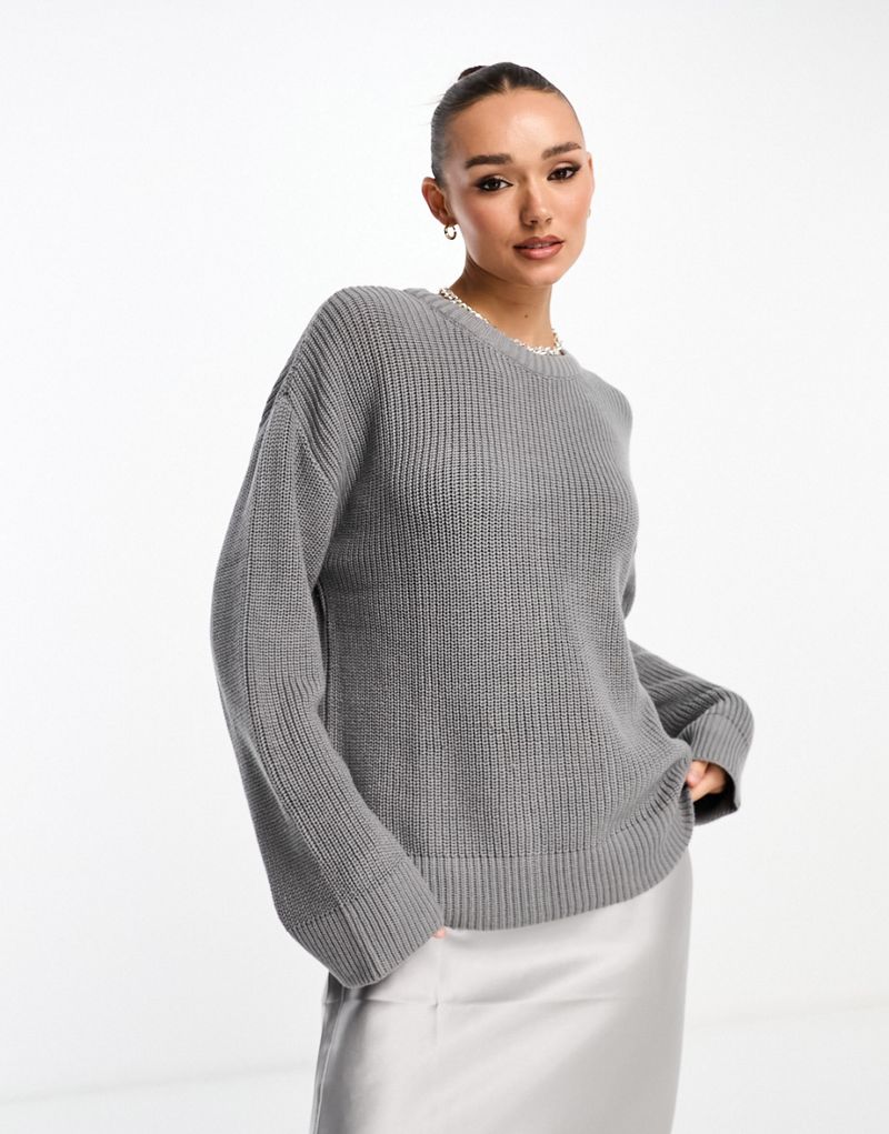 Серый вязаный свитер с круглым вырезом NA-KD NAKD