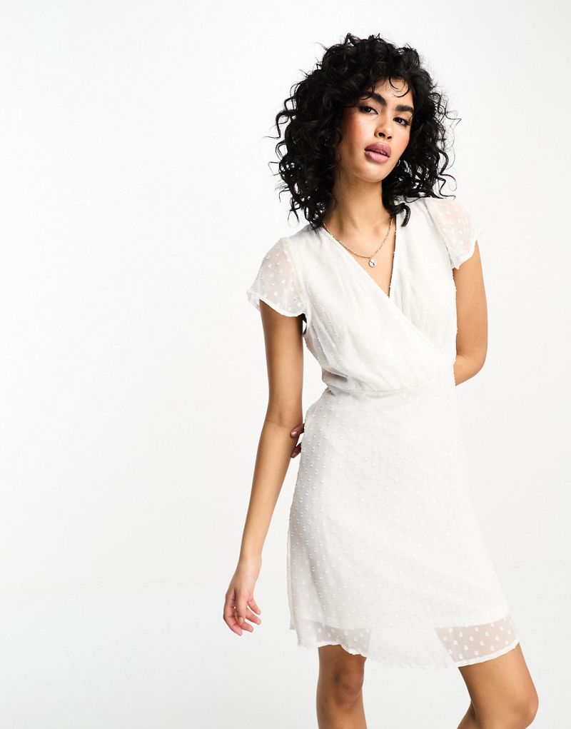 Белое текстурированное мини-платье Vila Vila