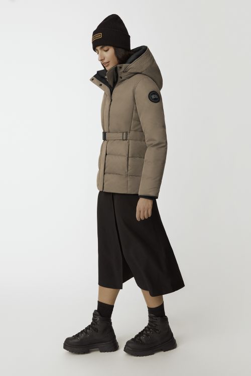 Куртка McKenna из атласа Performance Satin - стиль и универсальный комфорт Canada Goose