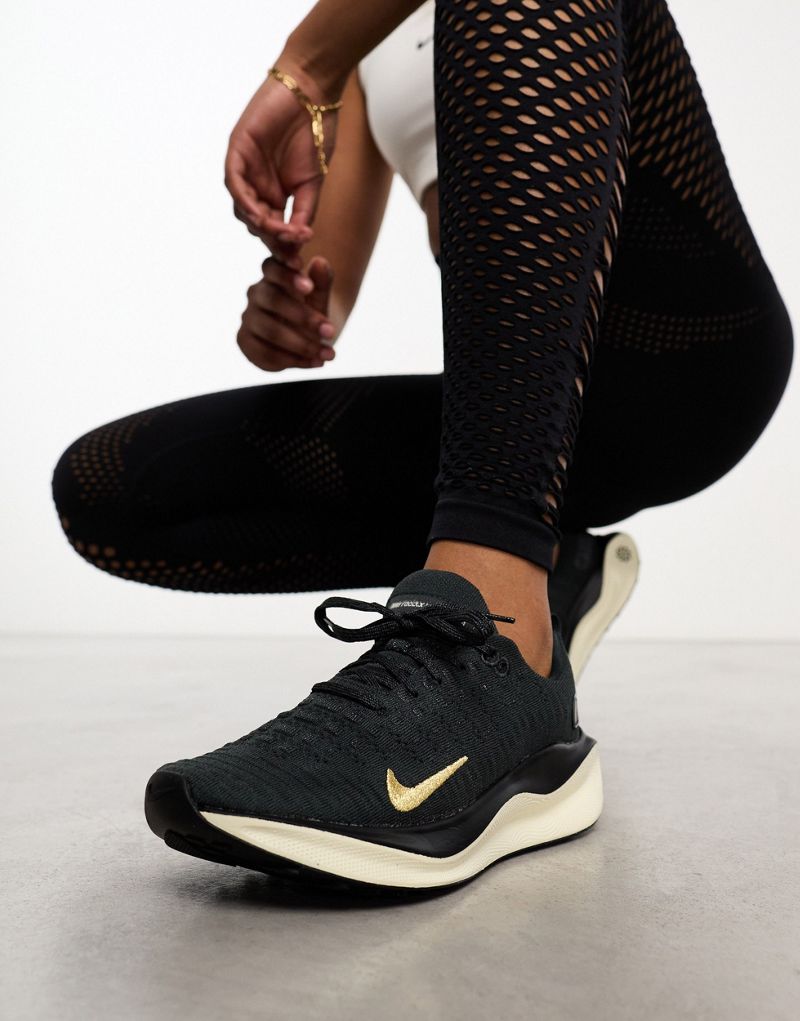  Женские кроссовки Nike Running ReactX Infinity 4 в дымчато-сером цвете для повседневного образа жизни Nike