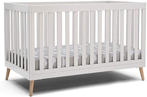 Детская кроватка-трансформер Delta Children Essex 4-в-1, белый цвет Bianca, с натуральными ножками Delta Children