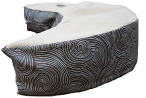 The Nesting Pillow — органическая подушка для кормления с моющимся чехлом (голубые трюфели) Blessed Nest