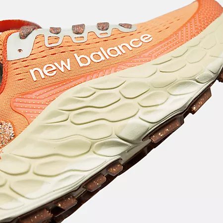 Беговые кроссовки New Balance Fresh Foam X More Trail v3 для женщин New Balance