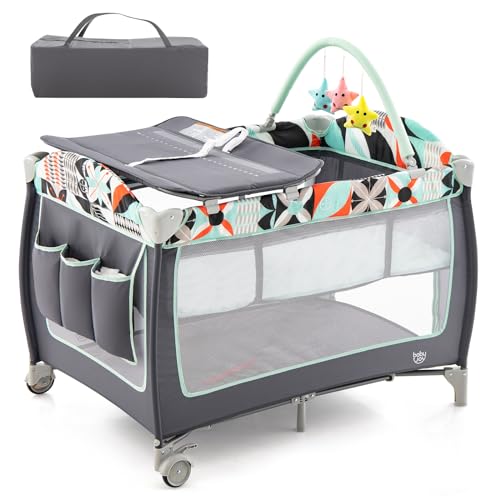 BABY JOY 4 в 1 Pack and Play, портативный детский манеж с люлькой, боковая дверца на молнии, пеленальный столик, детский сад для путешествий в помещении и на открытом воздухе с игрушечной перекладиной, запираемые колеса, сумка для переноски BABY JOY