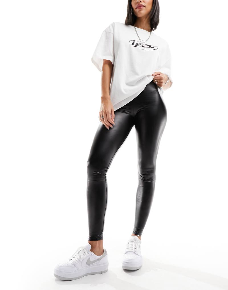 Женские Повседневные брюки Collusion coated leggings в черном Collusion