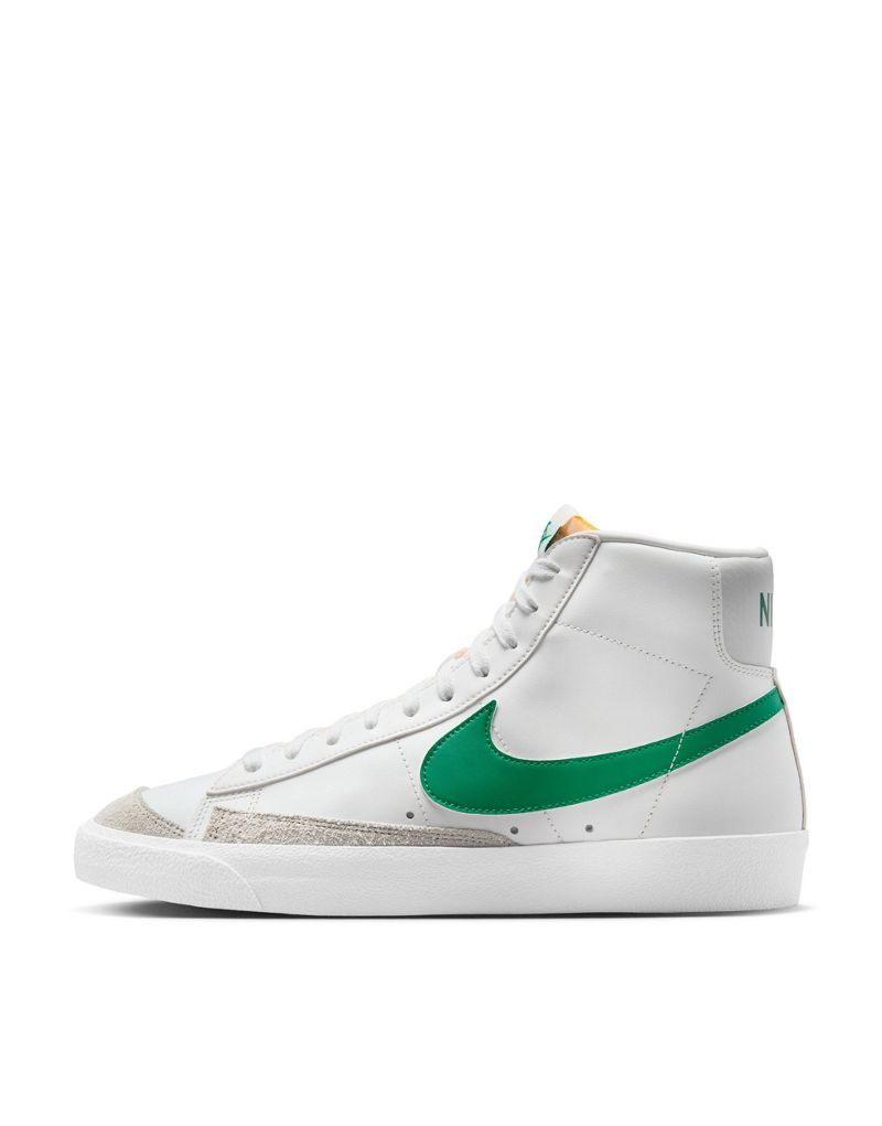 Бело-зеленые кроссовки Nike Blazer Mid '77 Vintage Nike