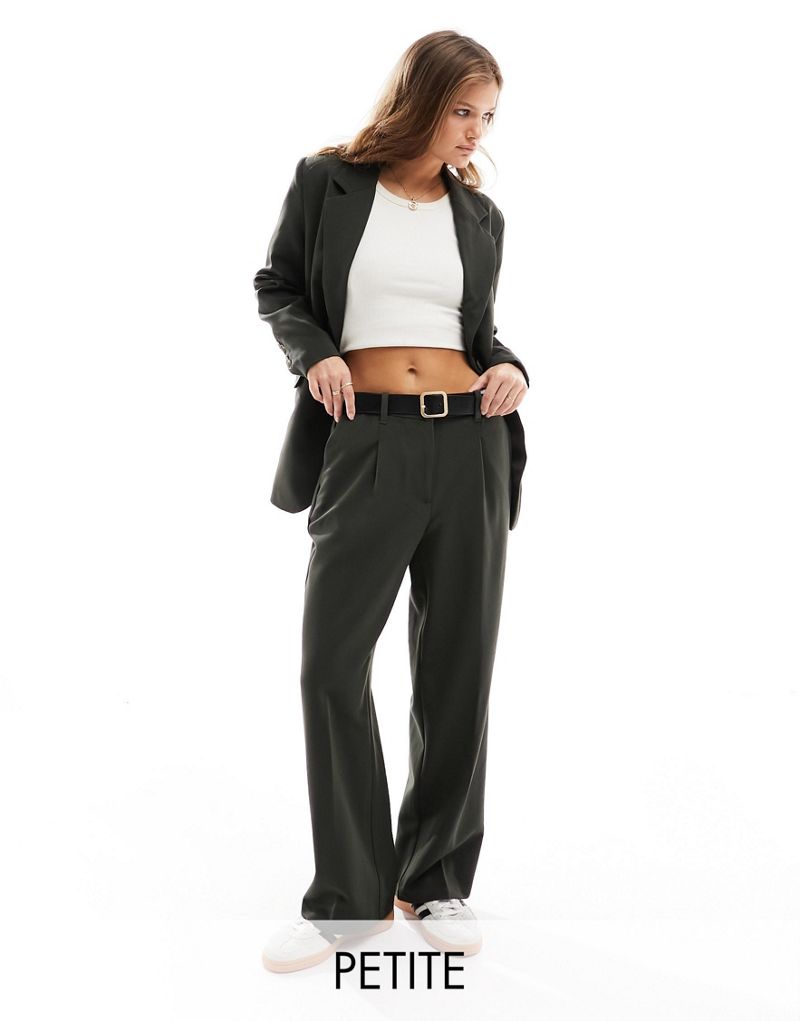 Сшитые на заказ широкие брюки цвета хаки Vero Moda Petite — часть комплекта VERO MODA