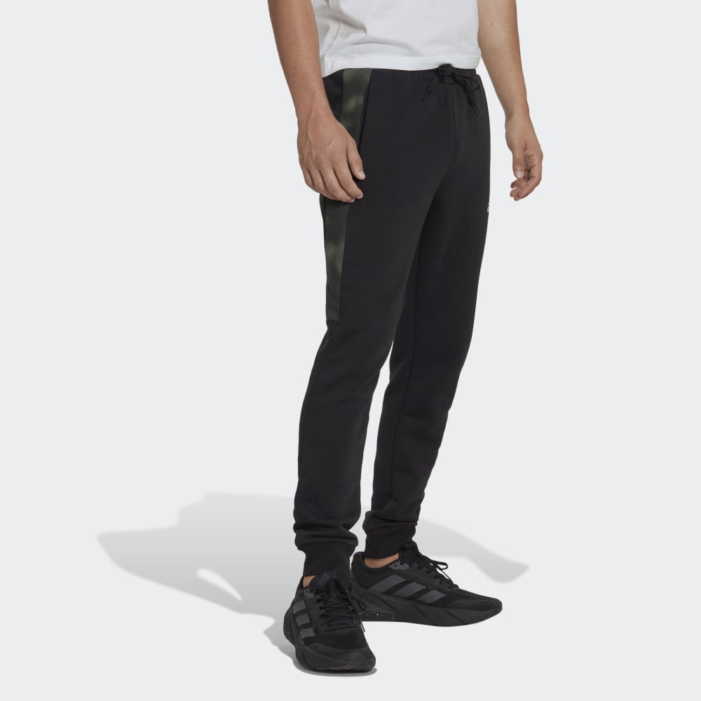 Флисовые брюки с камуфляжным принтом Essentials Adidas
