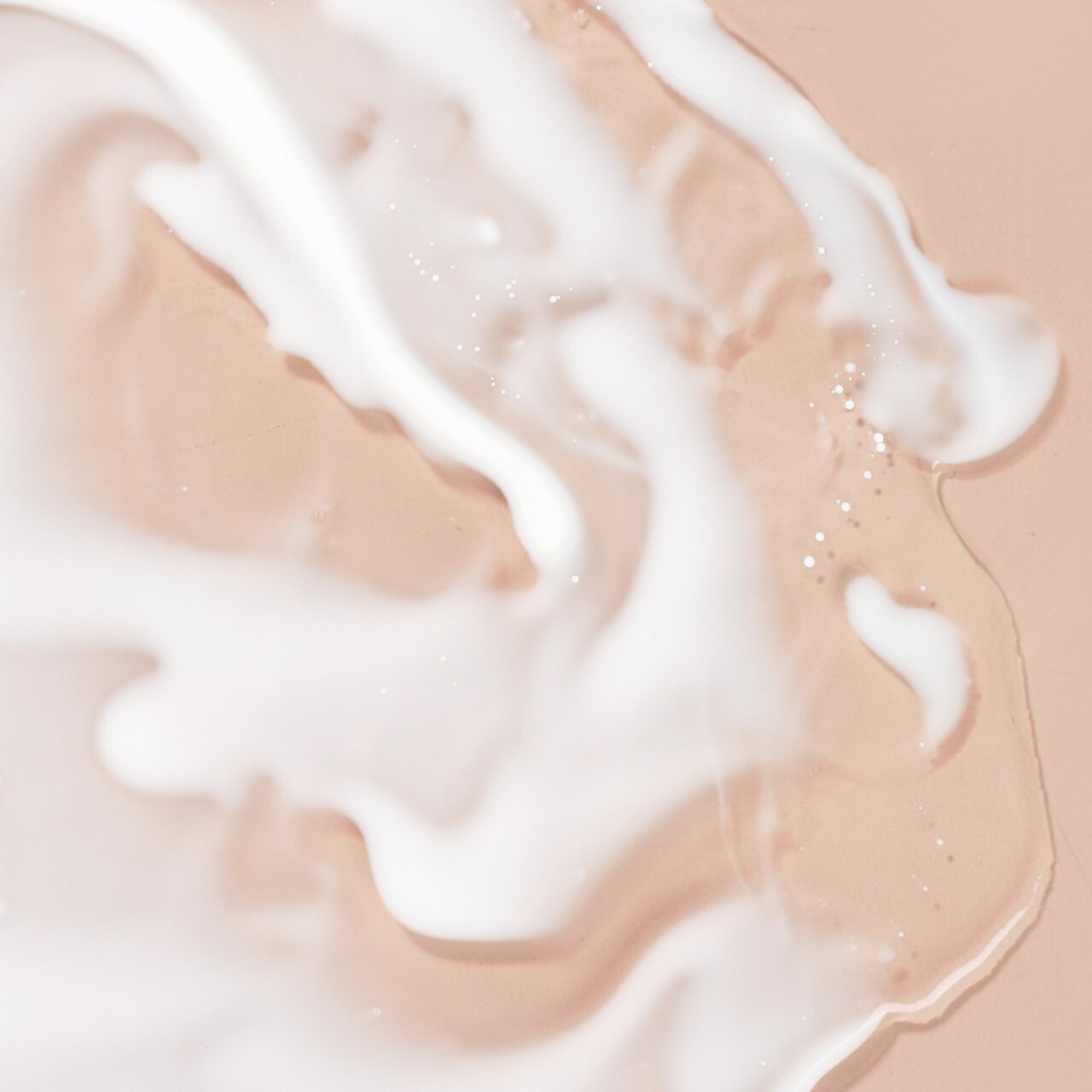 Нежное очищающее масло с молочными грибами для снятия макияжа KORA Organics