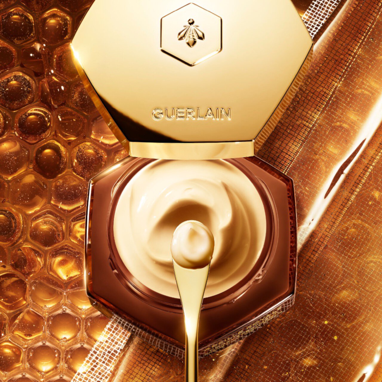 Ночной крем Abeille Royale Honey Treatment с гиалуроновой кислотой Guerlain