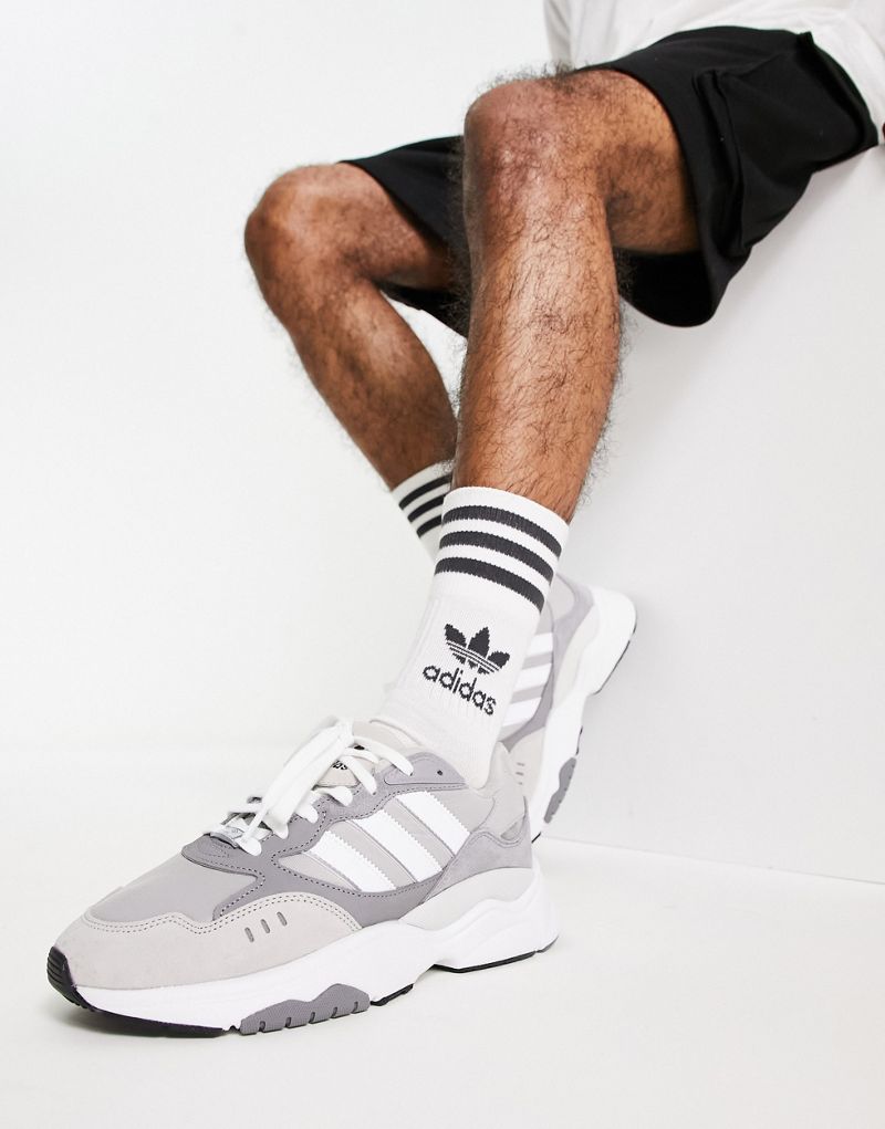 Унисекс кроссовки для повседневной жизни Adidas Originals Retropy F90 в сером цвете Adidas