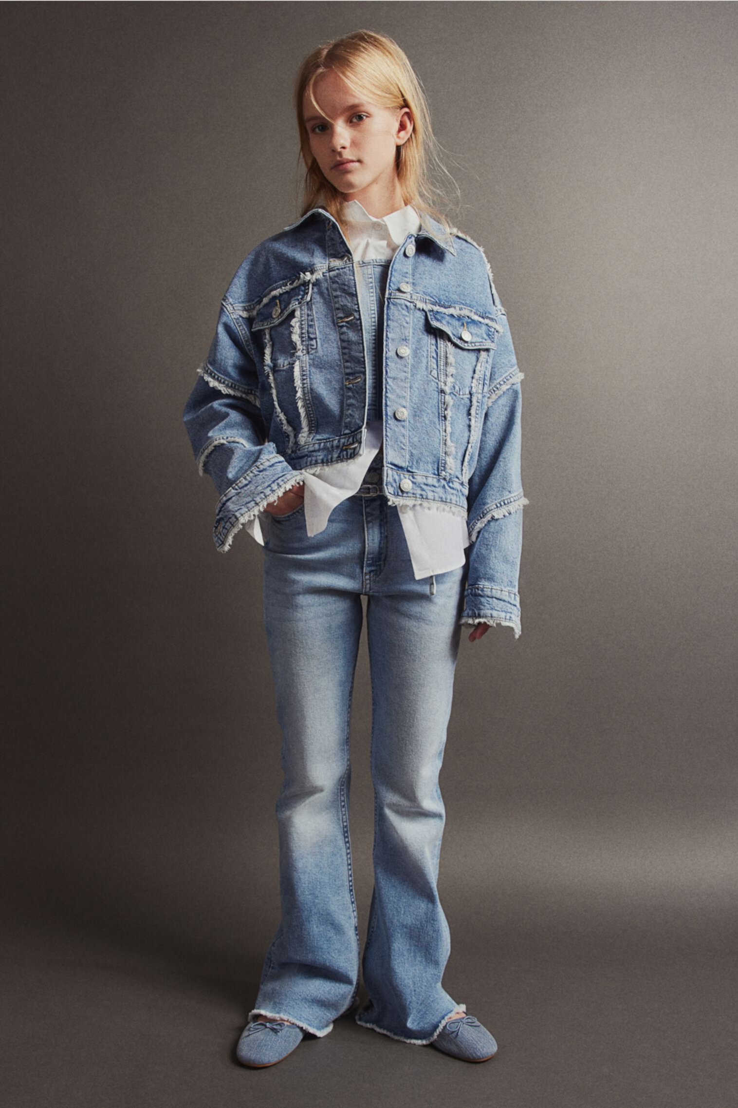 Расклешенные джинсы H&M