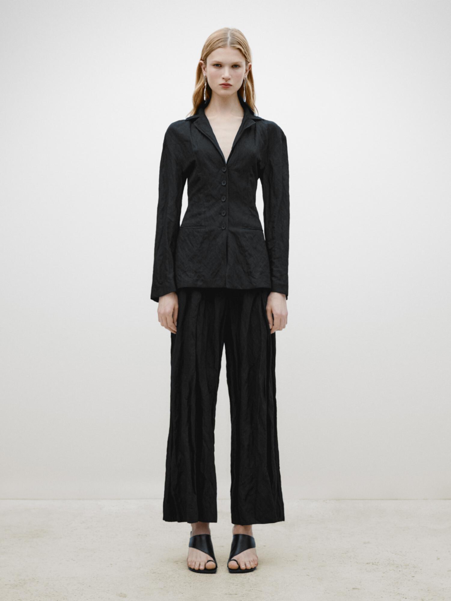 Creased-effect darted suit trousers - Limited Edition ZARA