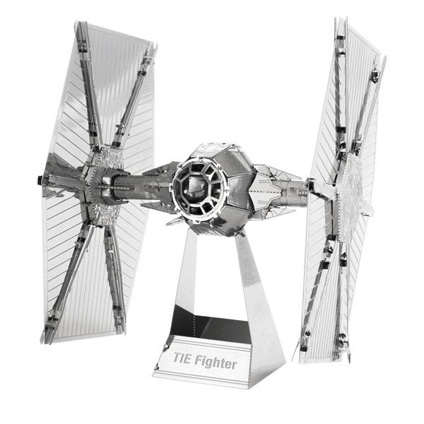 3D модель звездолета TIE Fighter из Star Wars, 2 металлических листа, размер в собранном виде 6.5 х 6.0 х 7.3 см, для детей от 14 лет Fascinations