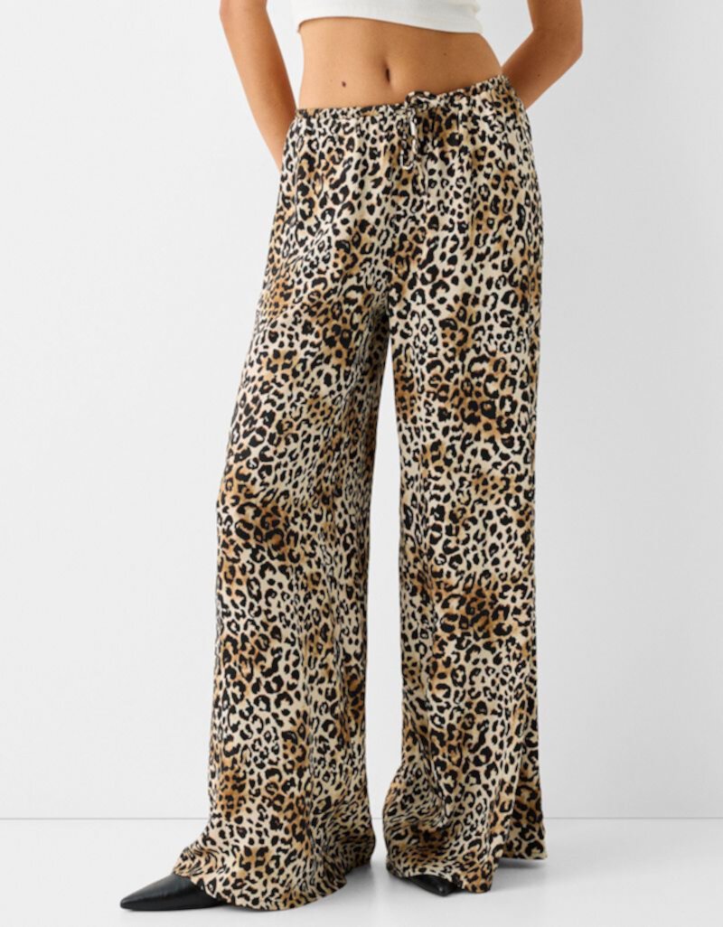 Широкие брюки с завязками на талии Bershka с леопардовым принтом Bershka