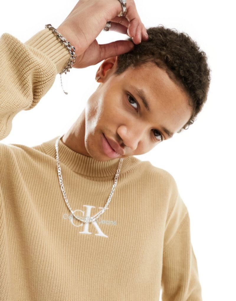 Песочный свитер с монограммой и логотипом Calvin Klein Jeans Calvin Klein