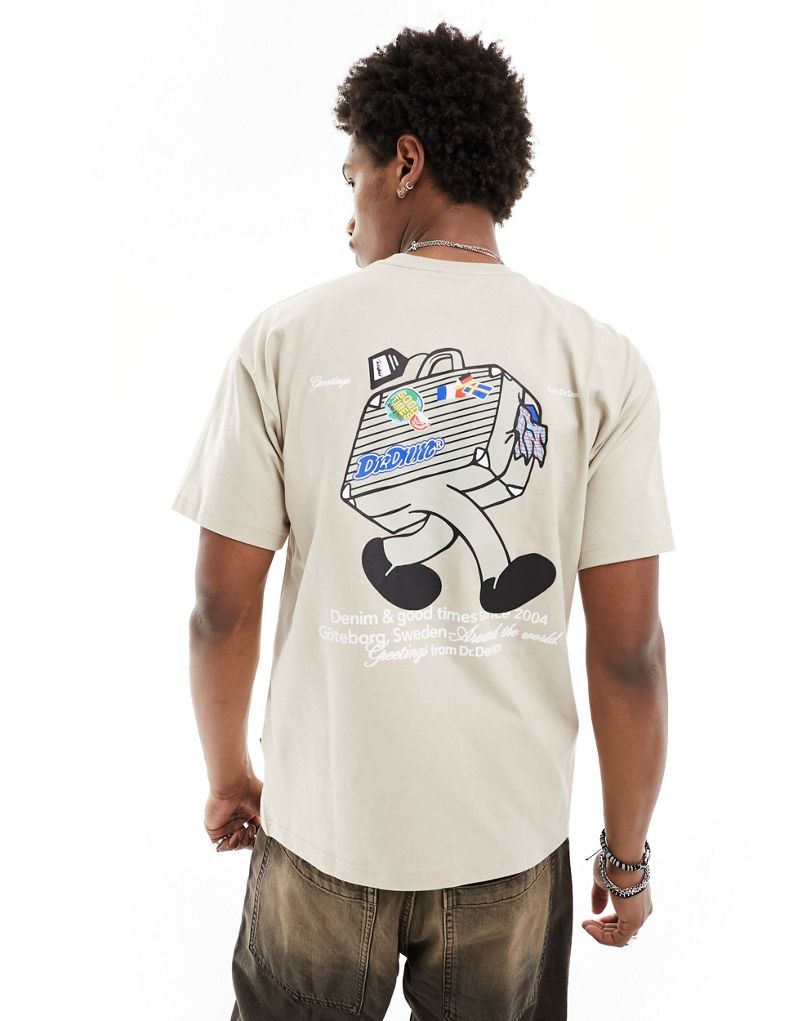 Светло-серо-коричневая футболка свободного кроя в стиле 90-х годов Dr Denim Trooper American с графическим принтом «World Traveler» на спине Dr Denim