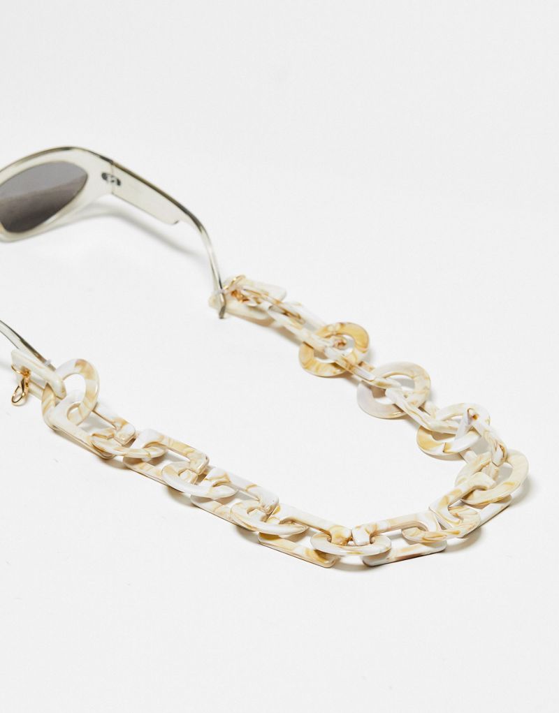 Jeepers Peepers chunky sunglasses chain in cream Jeepers Peepers