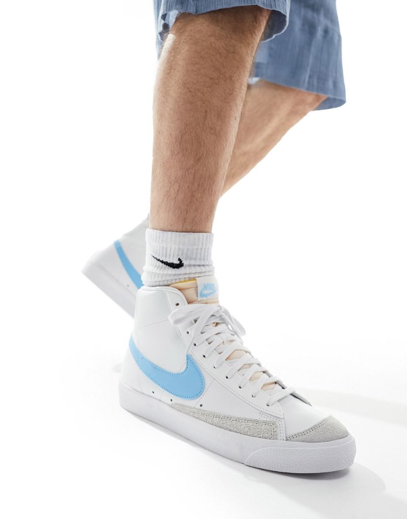 Бело-синие кроссовки Nike Blazer Mid '77 Vintage Nike
