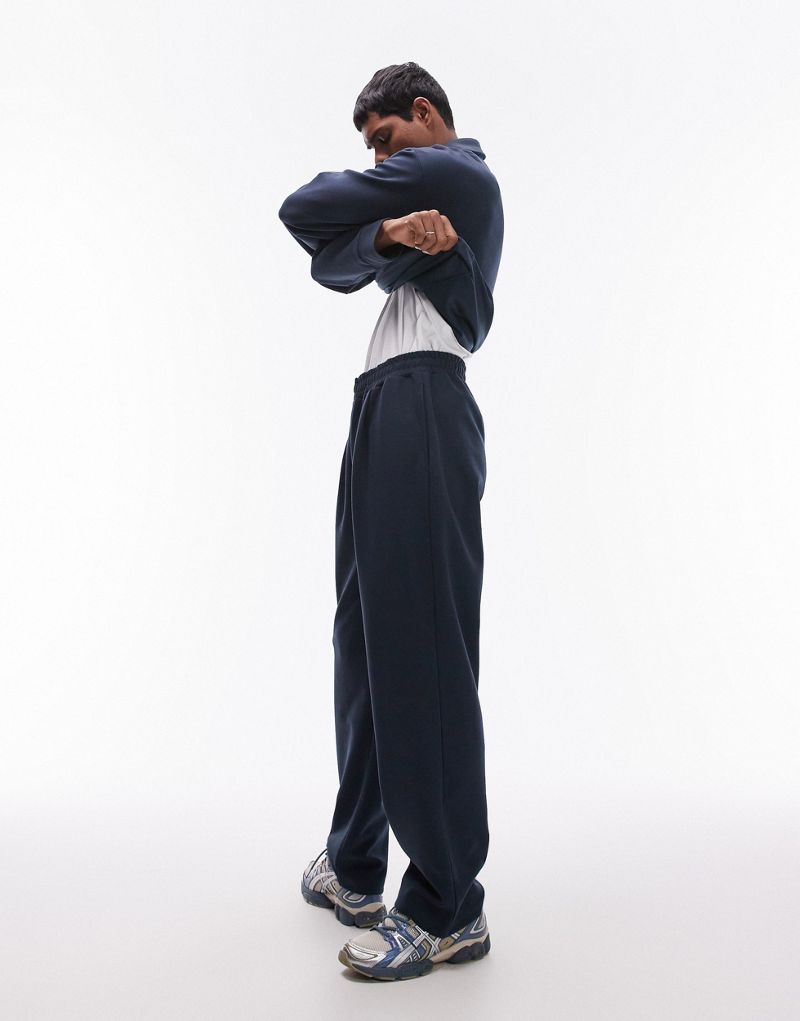 Темно-синие спортивные брюки прямого кроя со складками Topman TOPMAN