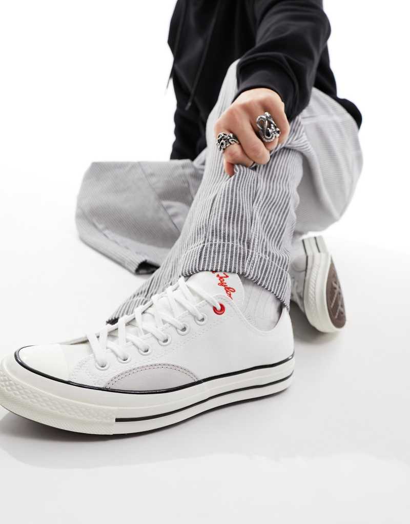 Белые кеды Converse Chuck 70 Ox с красными и серыми акцентами, низкий профиль Converse