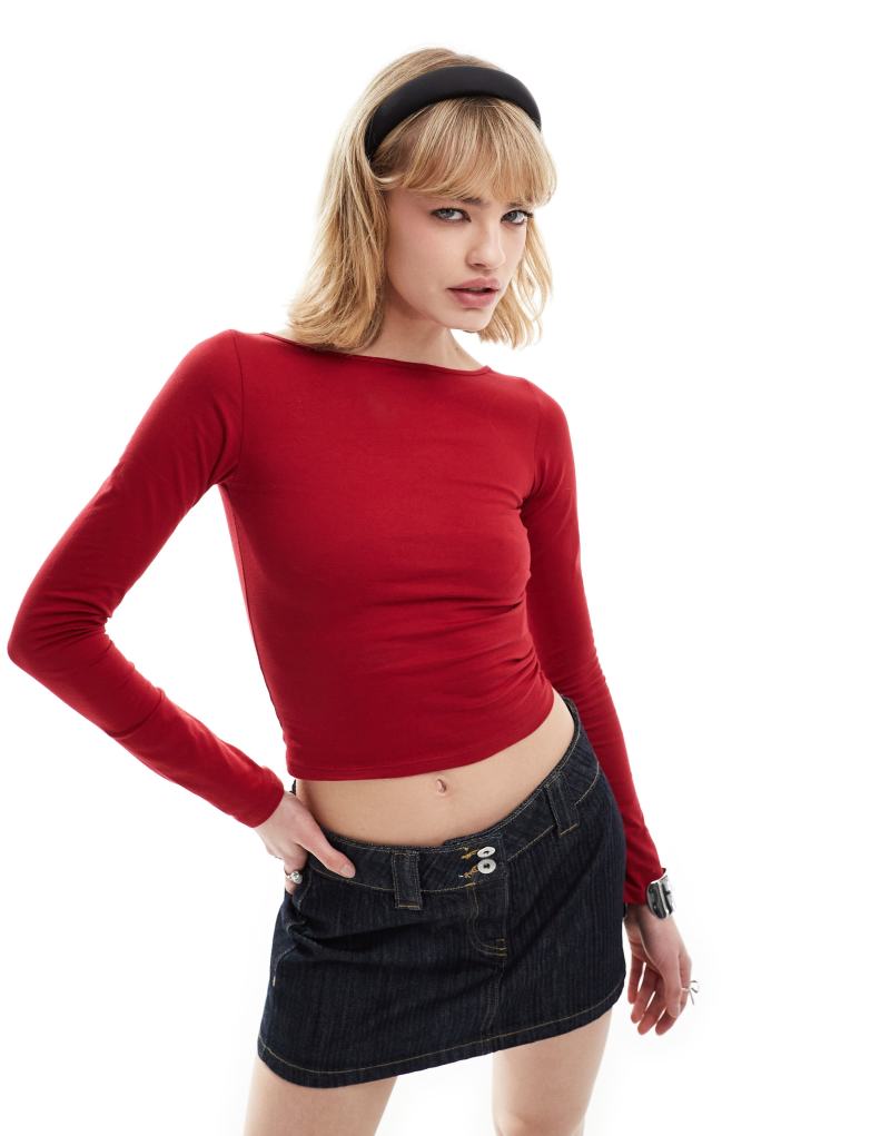 Motel amabon long sleeve slash neck top in red Motel