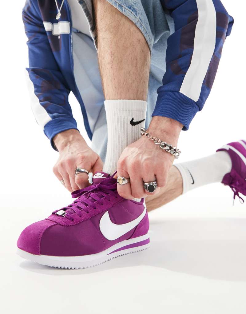 Кроссовки Nike Cortez из нейлона в фиолетово-белой расцветке с великолепной амортизацией Nike