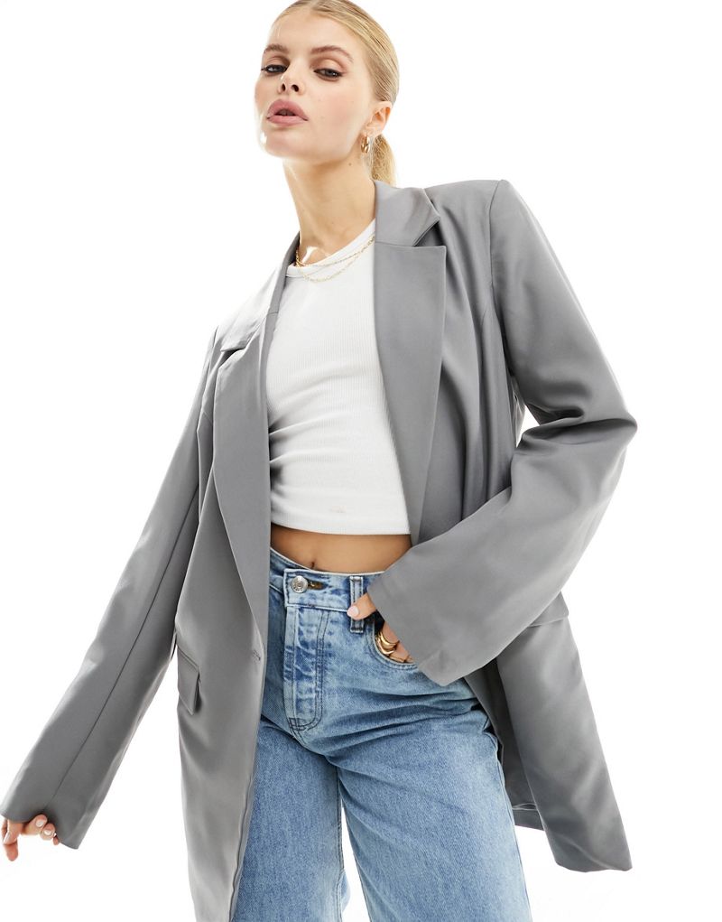 Pieces oversized longline blazer in gray Pieces