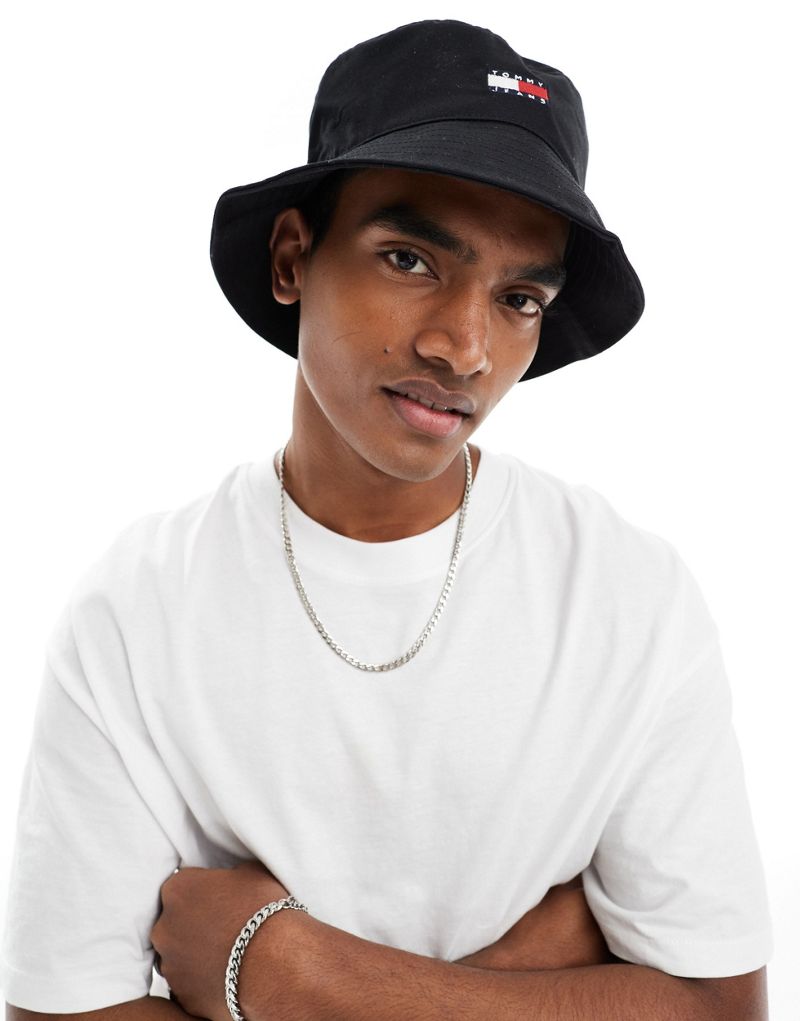 Tommy Jeans heritage bucket hat in black Tommy Jeans